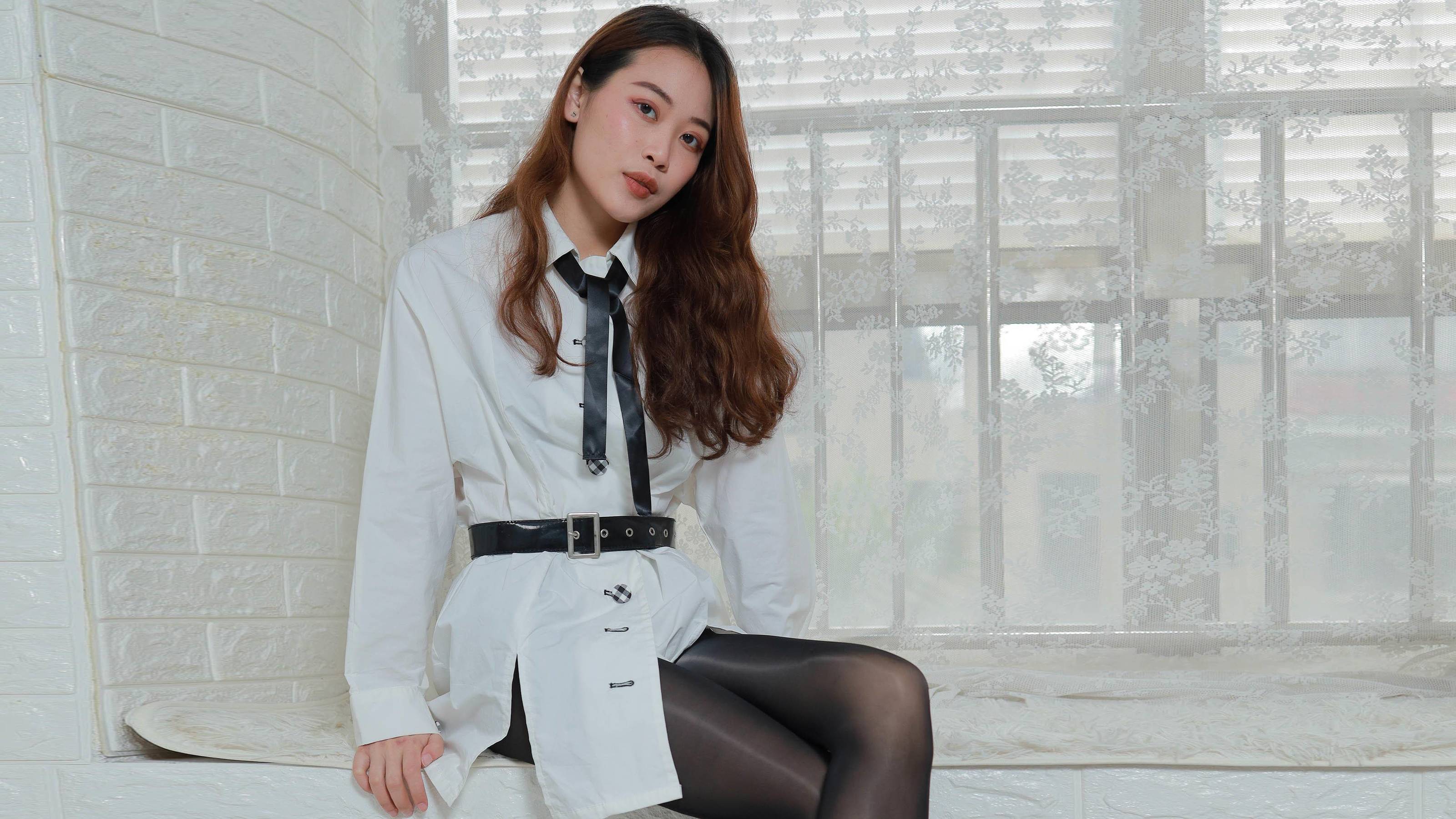 [IESS异思趣向] 丝享家 789：肉肉《会发光的黑》-奶仔圈