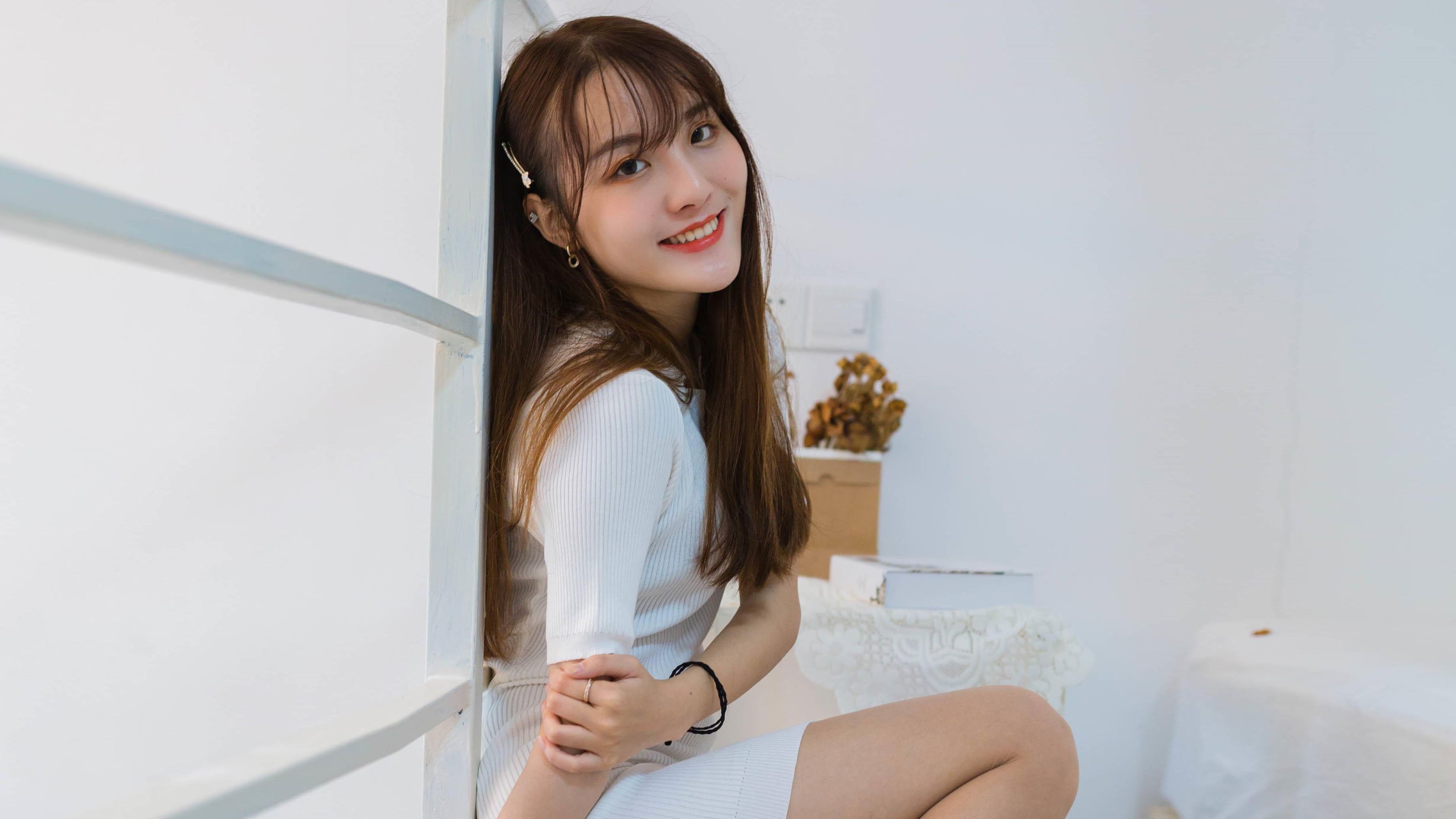 [IESS异思趣向] 丝享家 801：婉苹《自愈系白色玫瑰》-奶仔圈