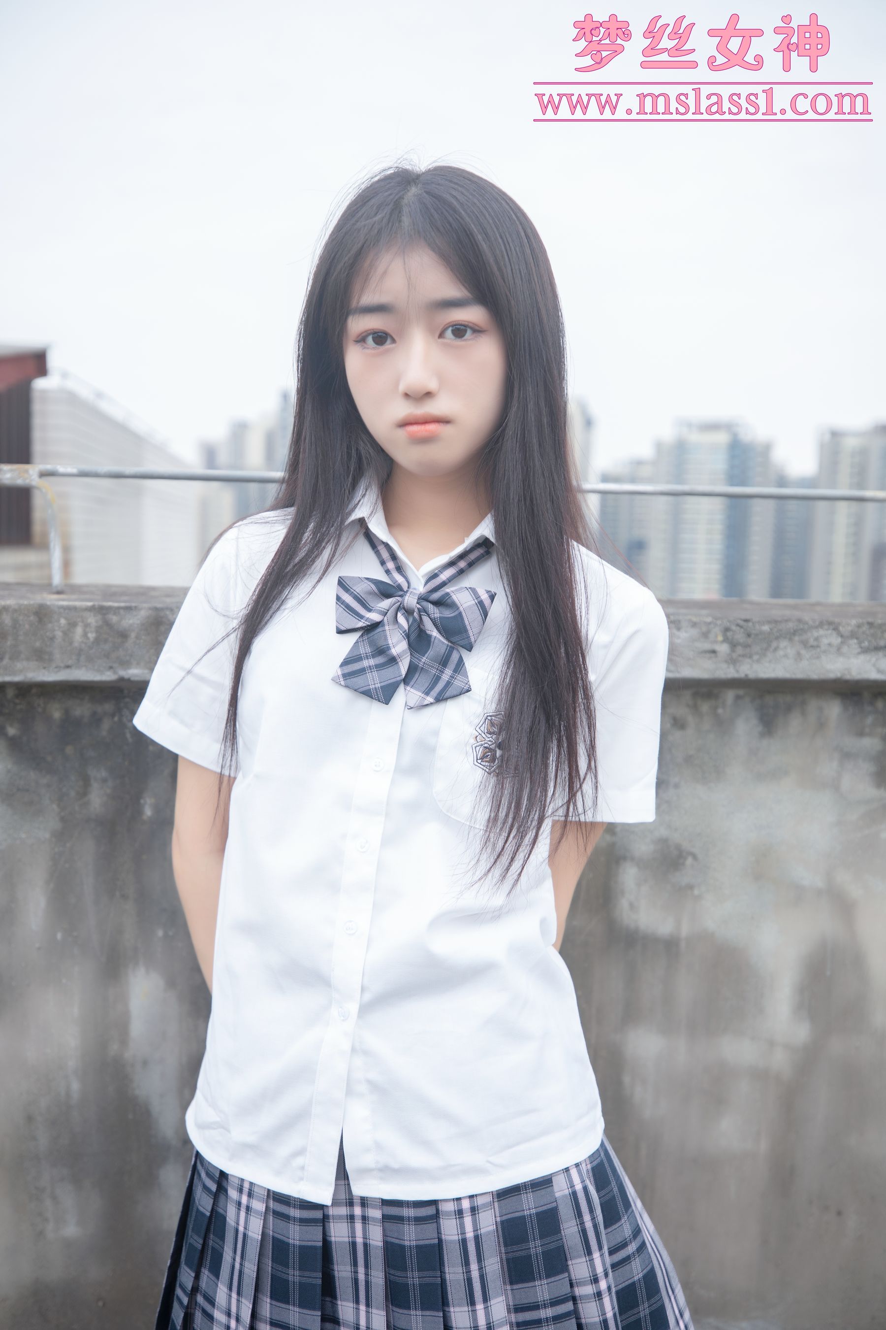 [梦丝女神MSLASS]  王娇娇 天台JK少女_第3张