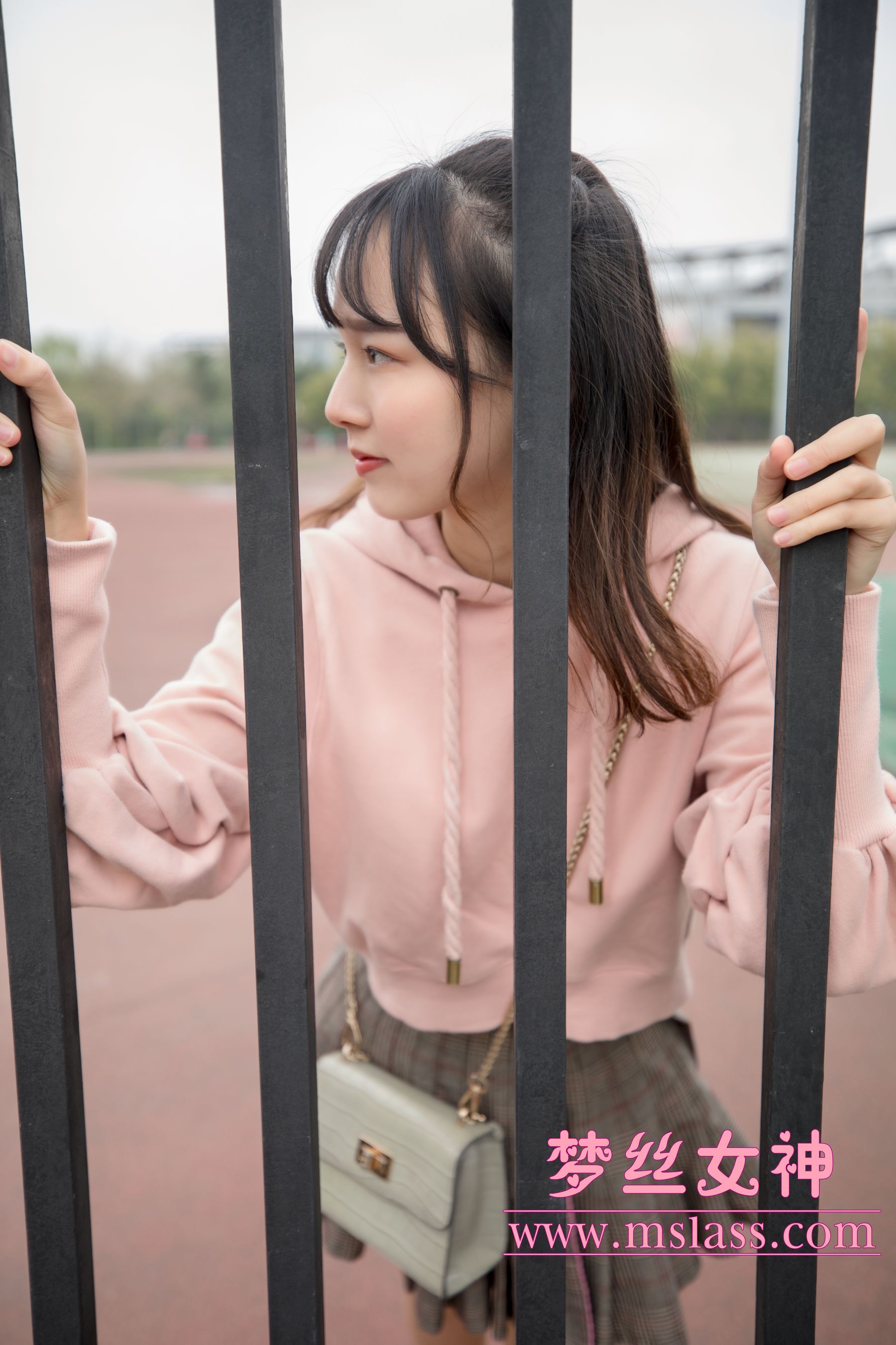 [梦丝女神MSLASS]  玥玥 操场小甜心-奶仔圈