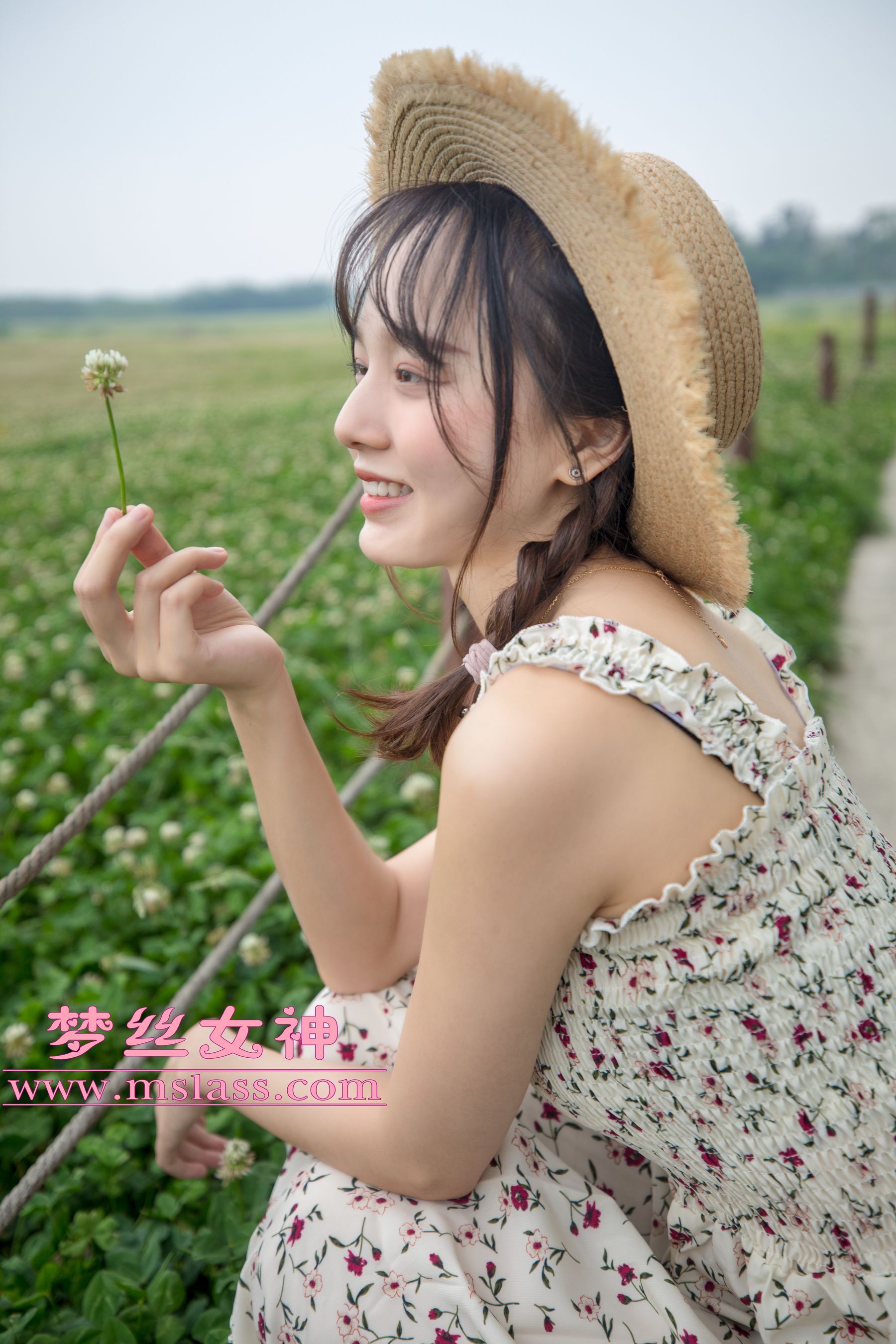 [梦丝女神MSLASS]  玥玥 田园的萌妹_第4张