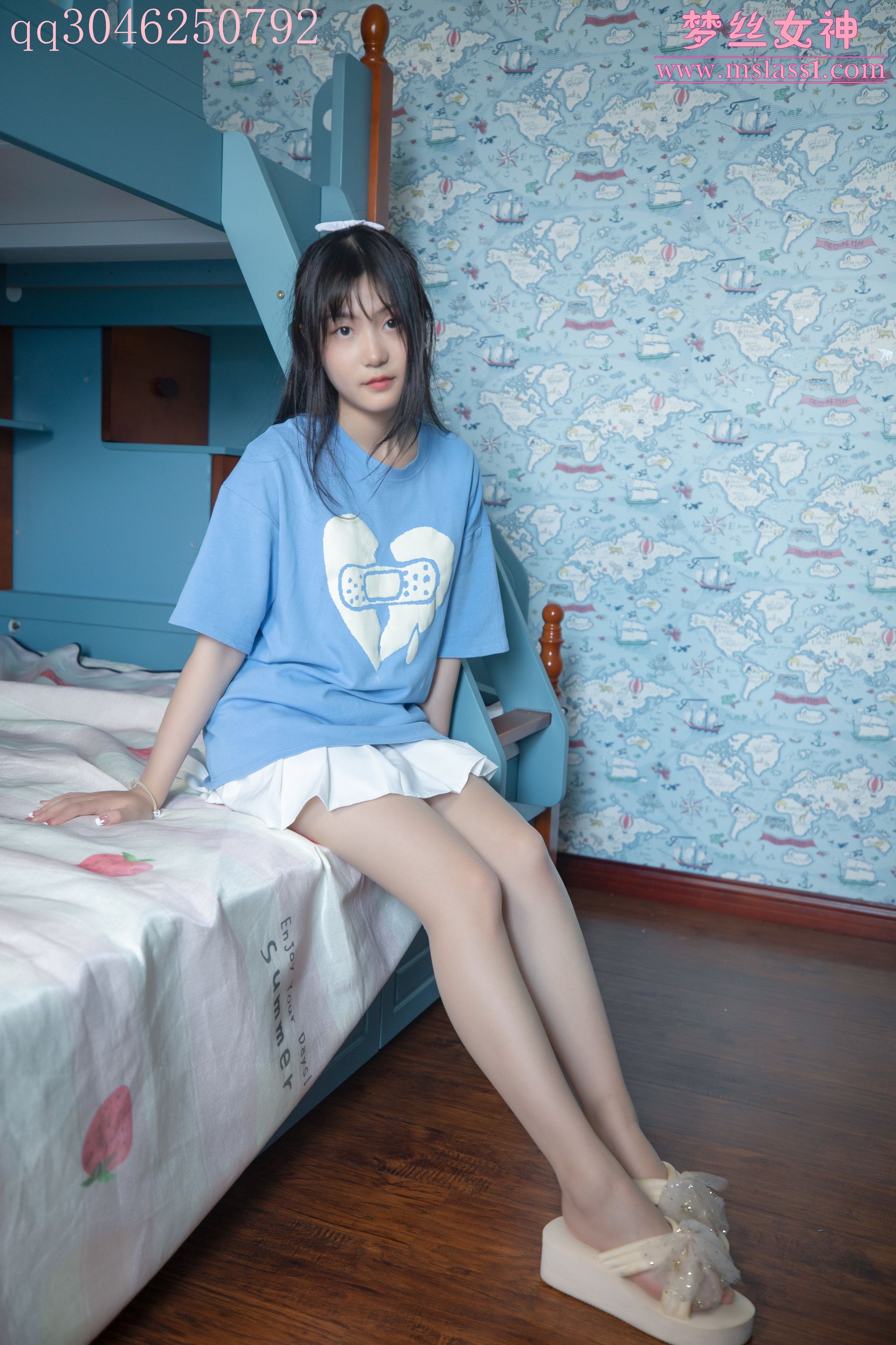[梦丝女神MSLASS] 蓝菲菲 学妹闺房_第3张