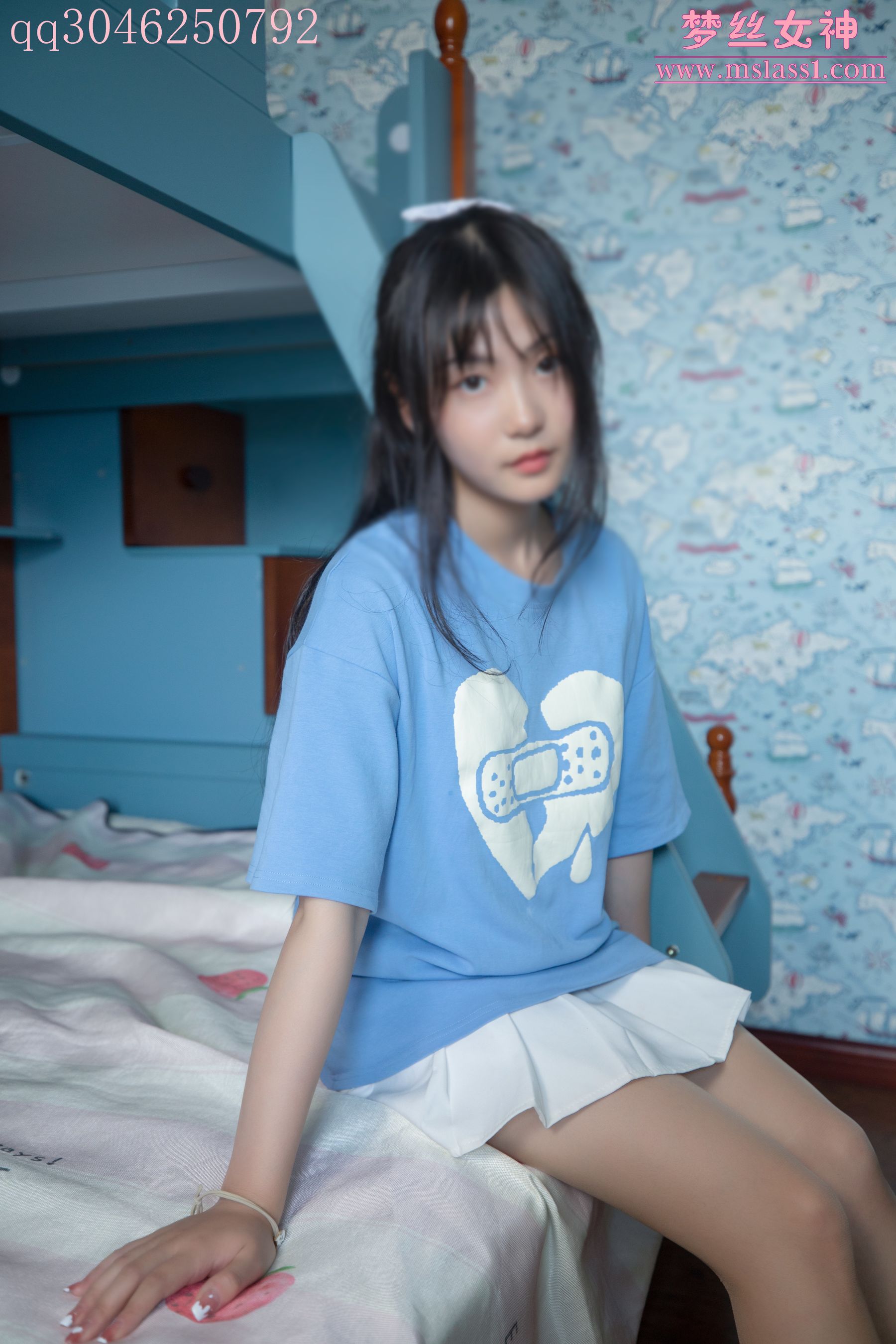 [梦丝女神MSLASS] 蓝菲菲 学妹闺房_第4张