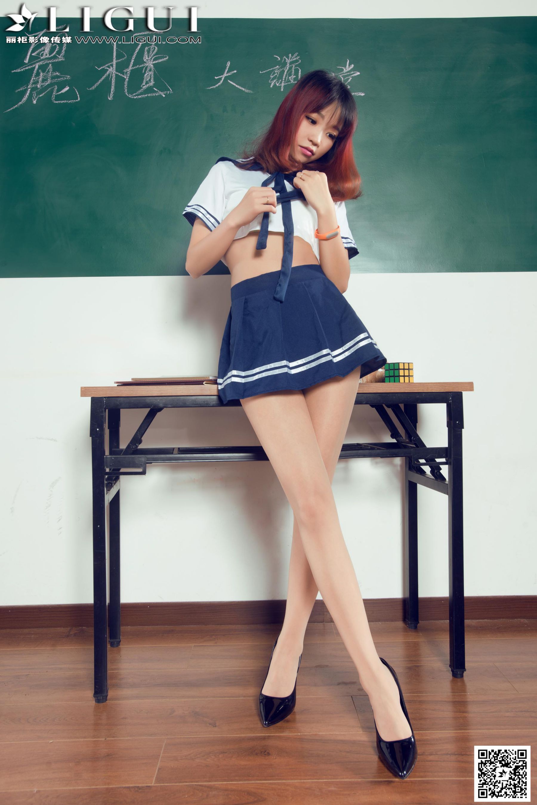 Model Liya《教室里的水手服校花》上下全集 [丽柜LiGui] 美腿玉足写真图片_第5张