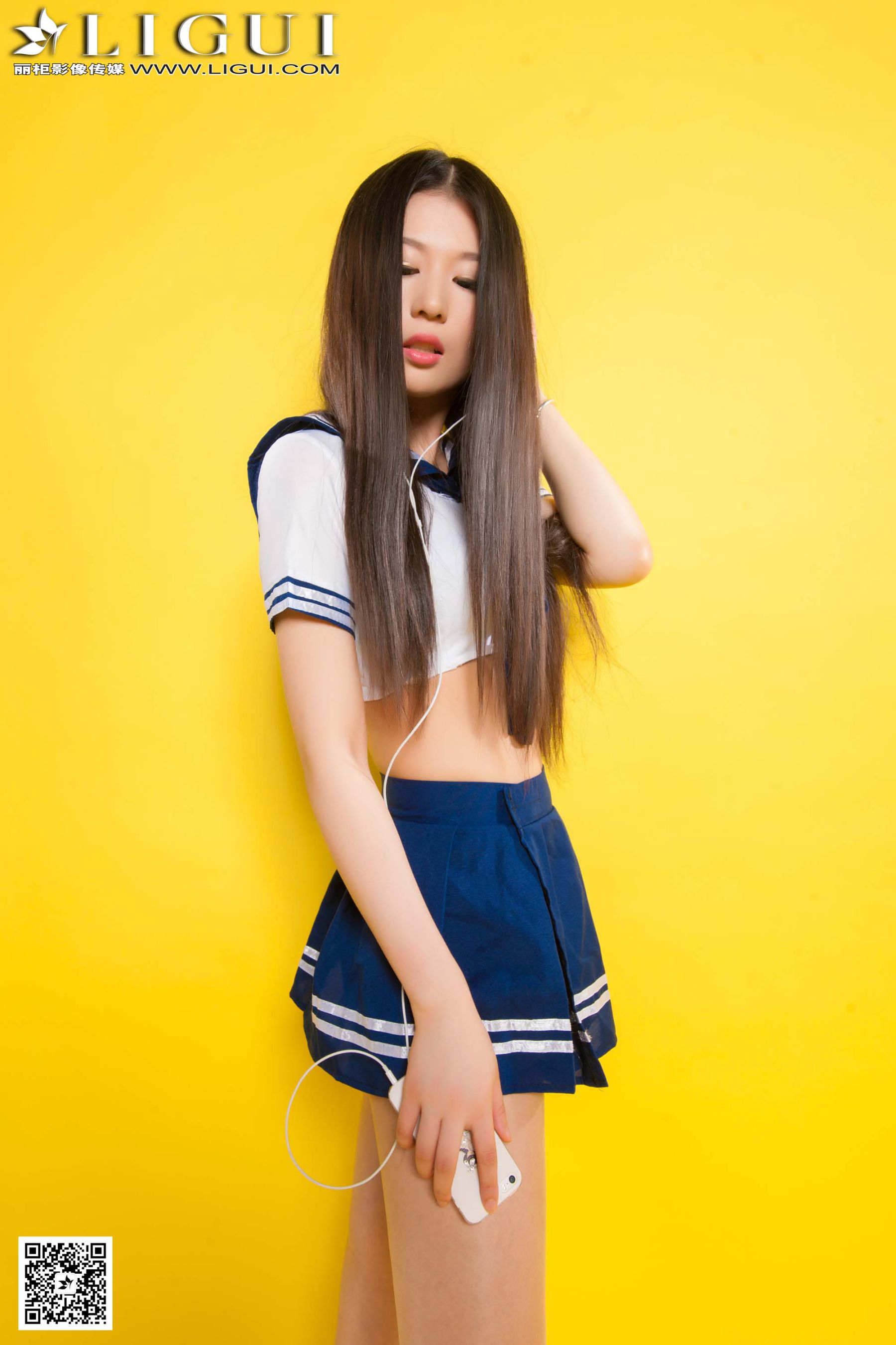 [丽柜LiGui] Model 佳怡《长发水手服美女丝足》美腿玉足写真图片_第2张