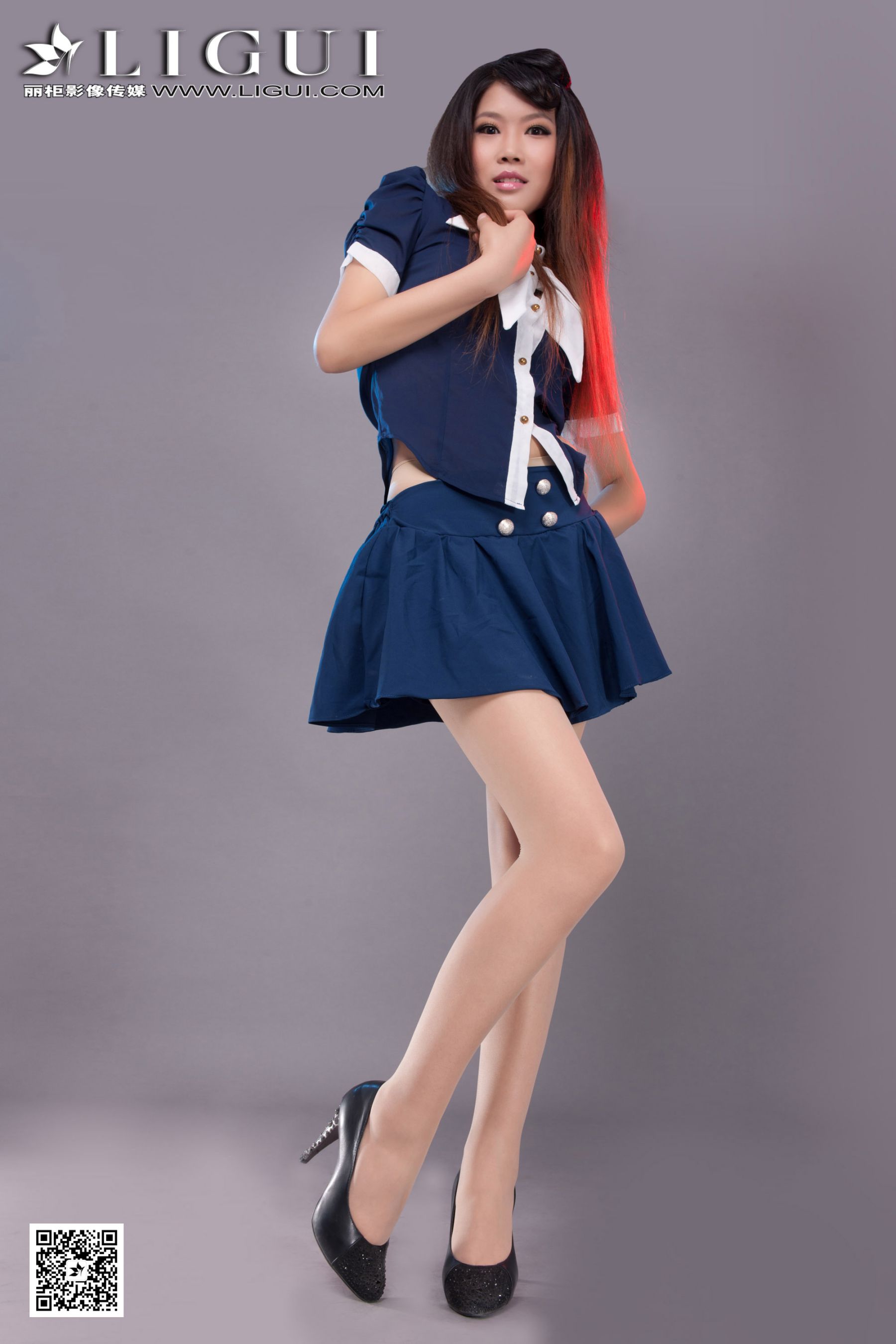 [丽柜LiGui] Model 怡萱《迷你裙丝足高跟》上下全集 美腿玉足写真图片-奶仔圈