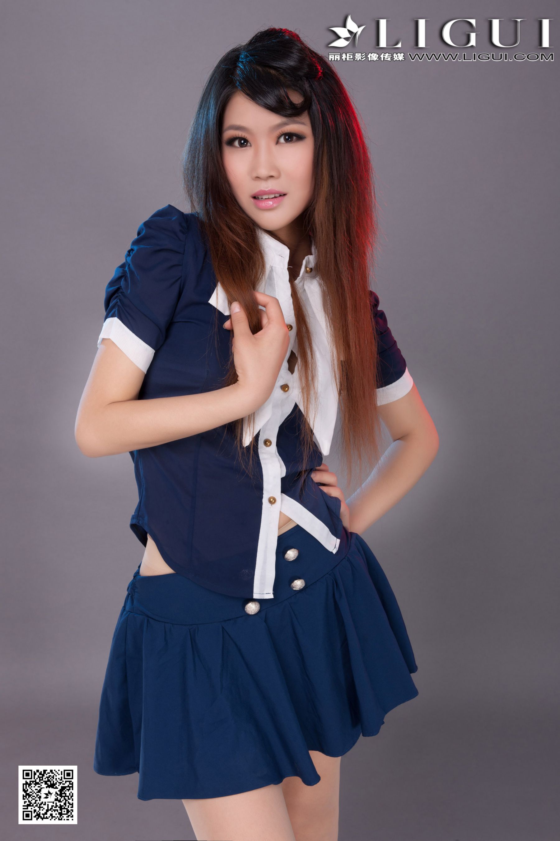 [丽柜LiGui] Model 怡萱《迷你裙丝足高跟》上下全集 美腿玉足写真图片_第2张