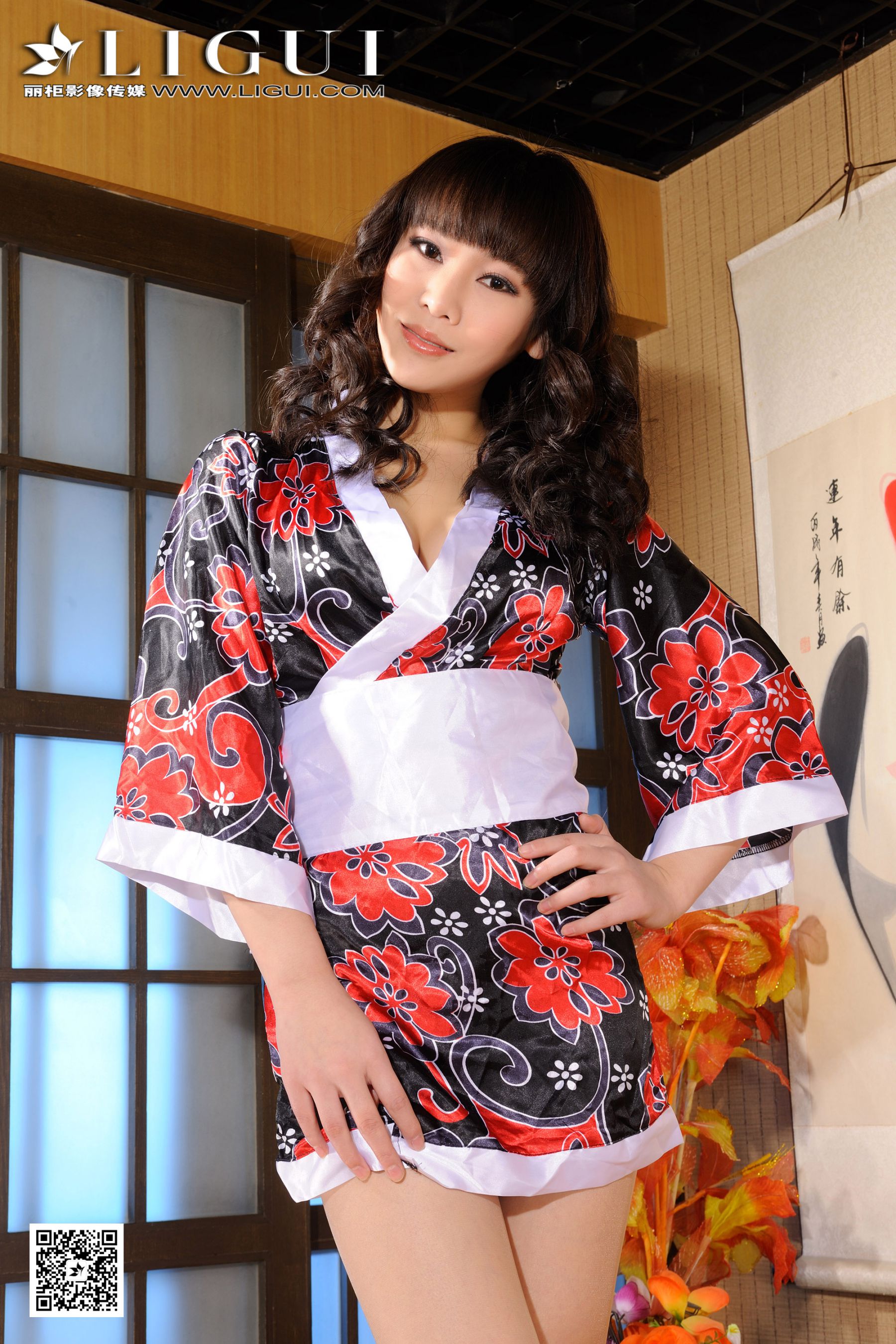 Model 文静《和服美腿丝足》上中下全集 [丽柜] 丝袜美足-奶仔圈