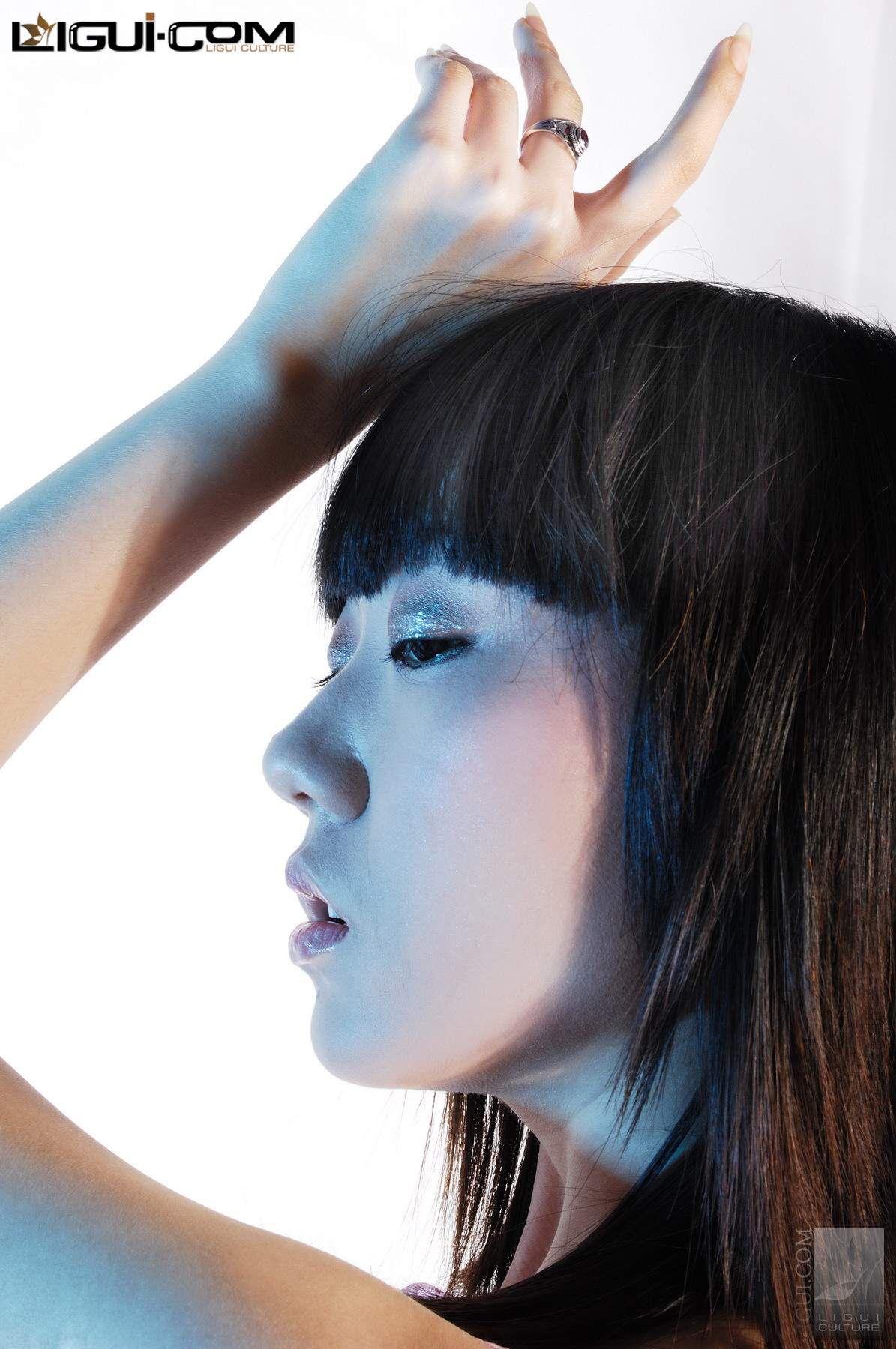 [丽柜LiGui] Model 猫柯希《白丝淡雅》丝足写真图片-奶仔圈