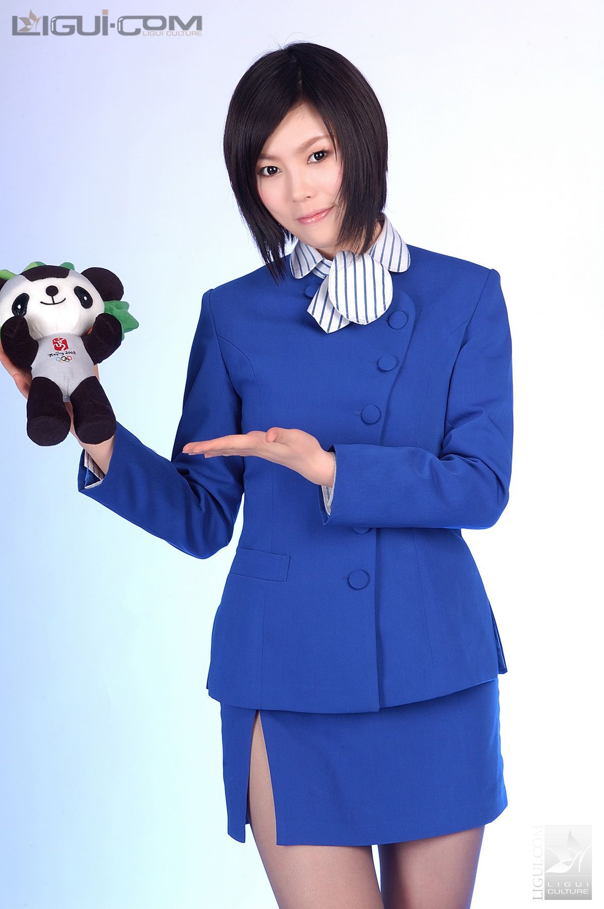 Model 慕子《高跟美丝空姐之福娃女王之恋》 [丽柜LiGui] 丝足写真图片-奶仔圈