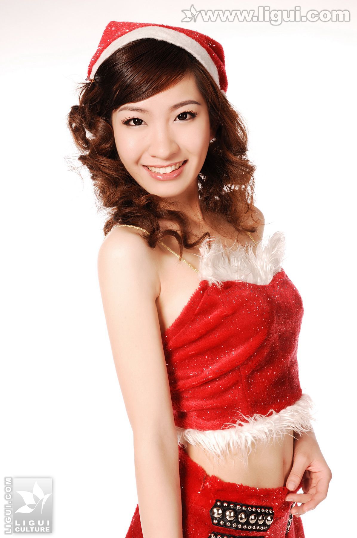 [丽柜LiGui] Model 小雪《祝大家圣诞快乐！》丝足写真图片_第3张