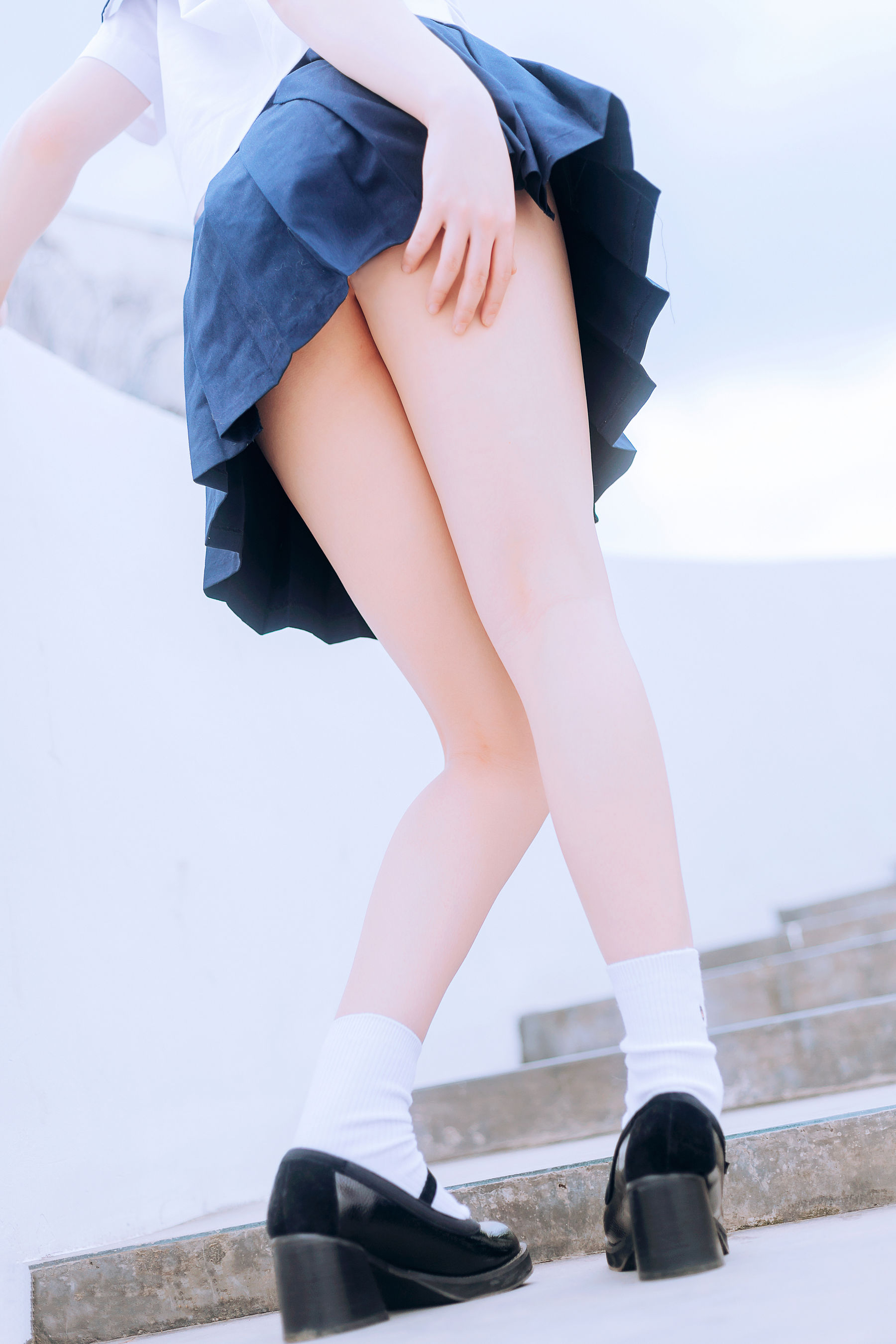 [喵糖映画] VOL.446 你的负卿 绿意JK 写真套图_第2张