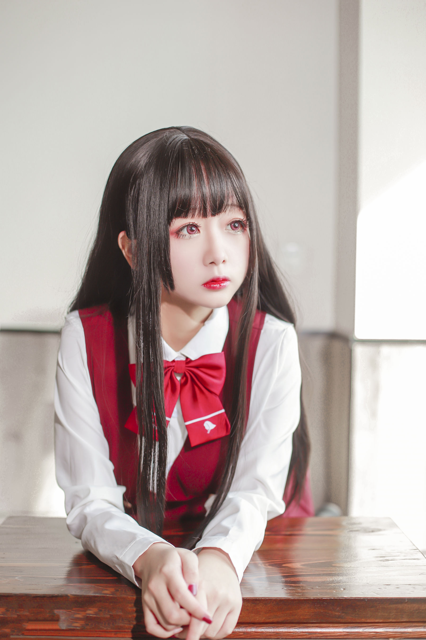 [喵糖映画] VOL.450 日奈娇 一袭红裙 写真套图_第2张