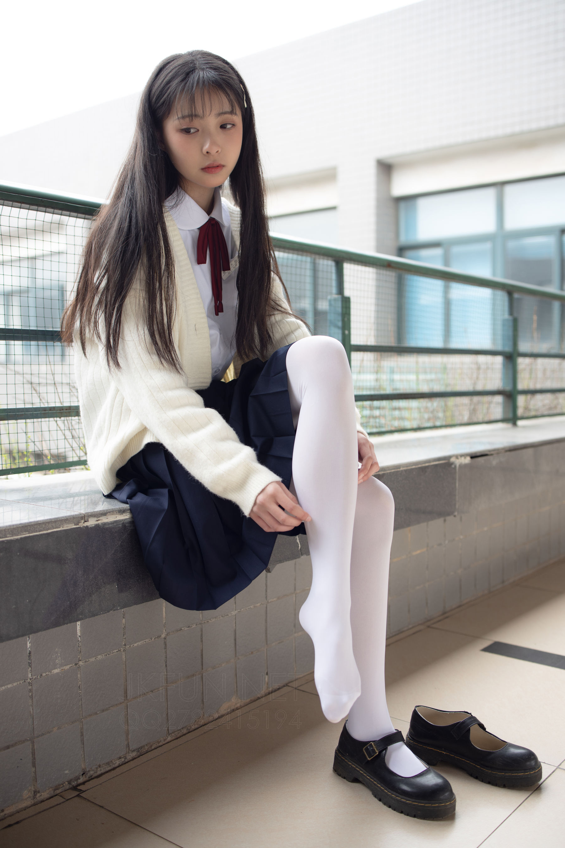 [森萝财团] JKFUN-001 甜米 纯纯的白丝学妹_第2张