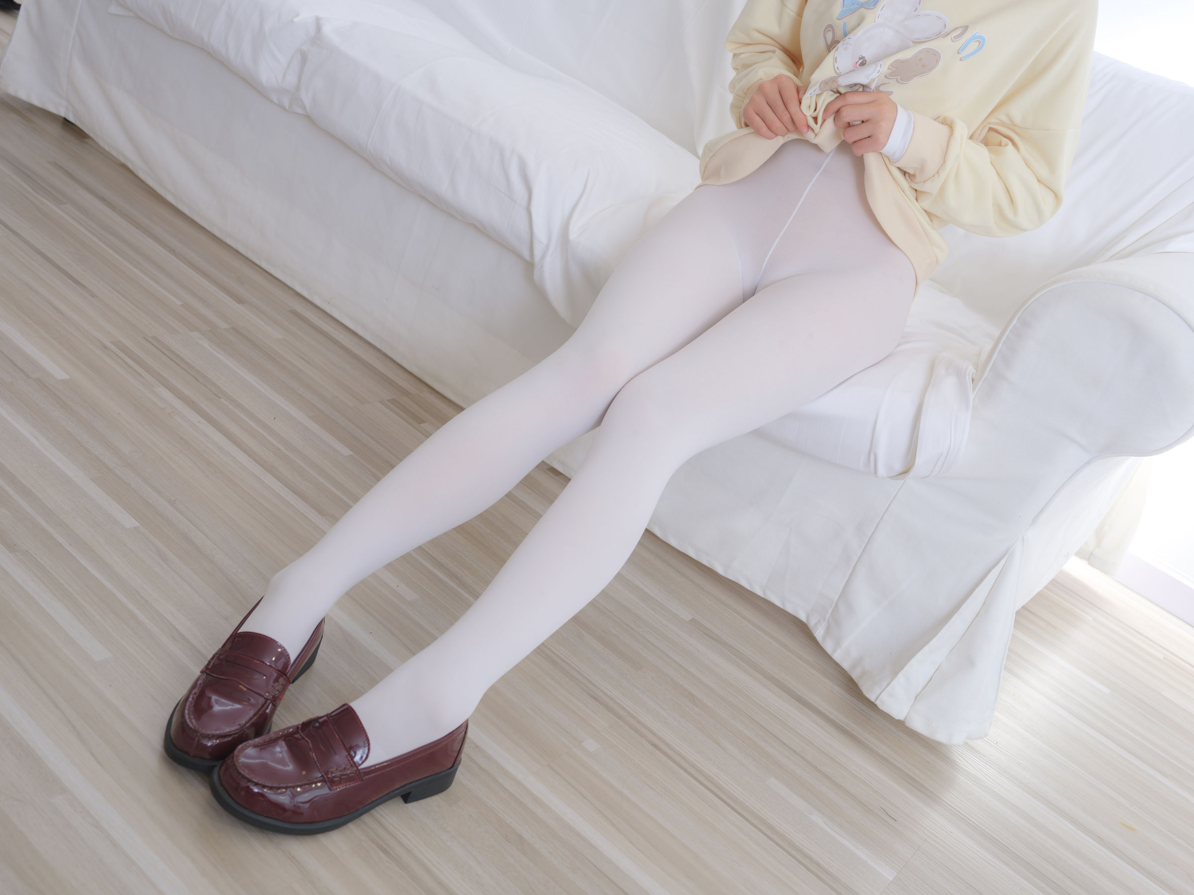 森萝财团写真 - 雨云 04E4K_第3张